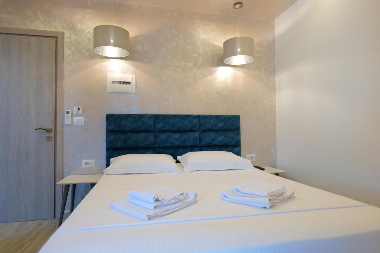 Kuburi Hotel Ksamil Luaran gambar